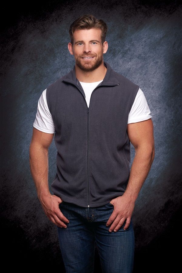Sierra Pacific - Unisex Micro Fleece Full Zip Vest - 3310
